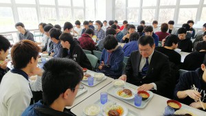 HIU学食